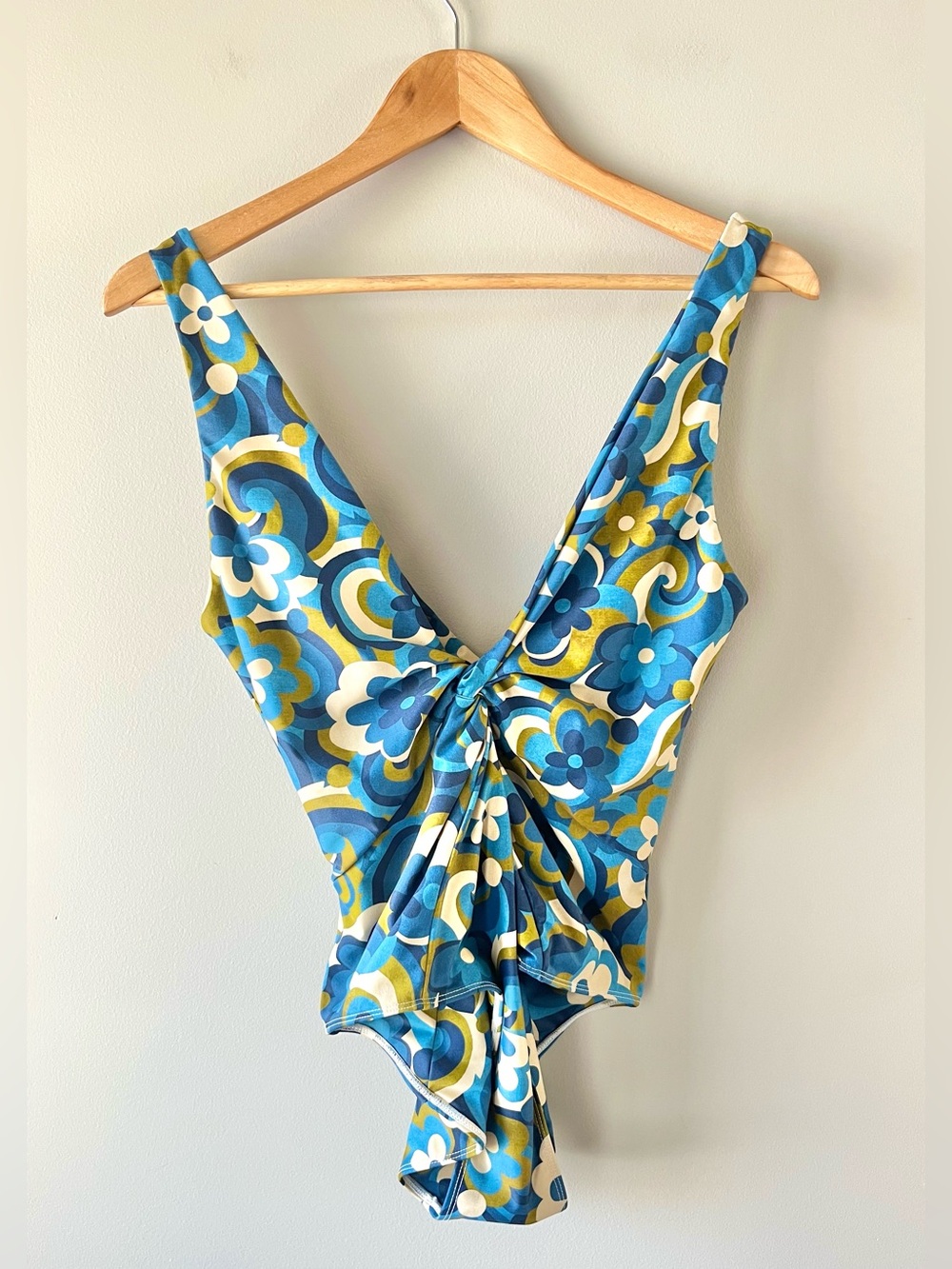 JUILLET Swimwear Olivia OnePiece Swimsuit Size Large Retro-Inspired Floral Print